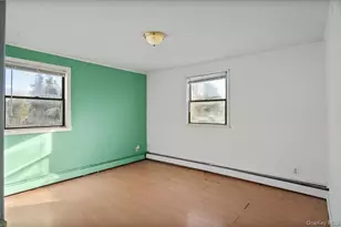 25 Ford Dr W, Massapequa, NY 11758 - Photo 18