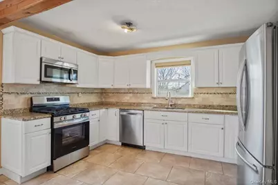 25 Ford Drive W, Massapequa, NY 11758 - Photo 10