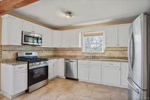 25 Ford Dr W, Massapequa, NY 11758 - Photo 10