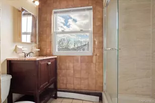25 Ford Dr W, Massapequa, NY 11758 - Photo 16
