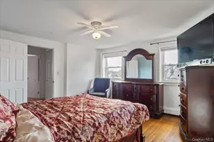 25 Ford Dr W, Massapequa, NY 11758 - Photo 14