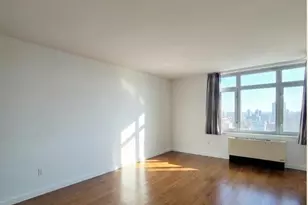 40-28 College Point Blvd, Flushing, NY 11354 - Photo 6