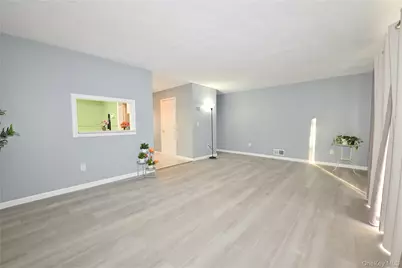 14 Kensington Way, Middletown, NY 10940 - Photo 4