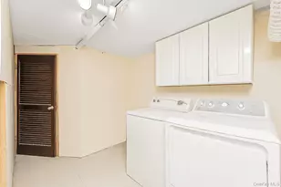 219-17 Murdock Ave, Queens Village, NY 11429 - Photo 18