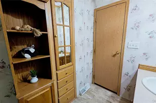 418 Frozen Ridge Rd, Marlboro, NY 12542 - Photo 12