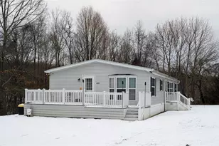 418 Frozen Ridge Rd, Marlboro, NY 12542 - Photo 2