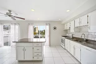 40 Pittsford Way, Nanuet, NY 10954 - Photo 4