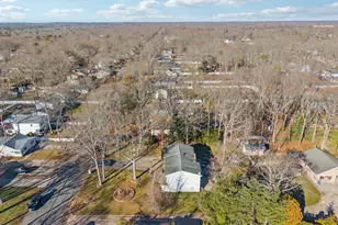 98 Auborn Ave, Shirley, NY 11967 - Photo 40