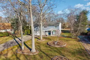 98 Auborn Ave, Shirley, NY 11967 - Photo 36