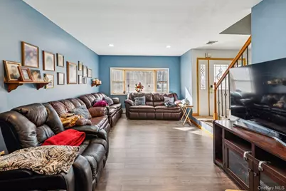 98 Auborn Avenue, Shirley, NY 11967 - Photo 6