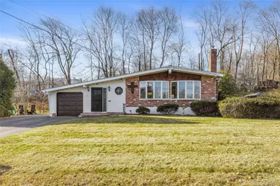 31 S Lexow Avenue, Nanuet, NY 10954 - Photo 1