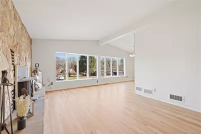 31 S Lexow Avenue, Nanuet, NY 10954 - Photo 6