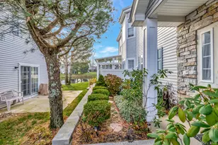 477 Woodscreek Ct, Moriches, NY 11955 - Photo 4