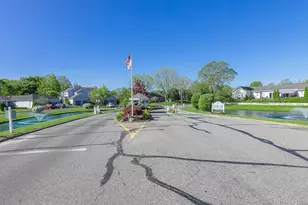 477 Woodscreek Ct, Moriches, NY 11955 - Photo 30