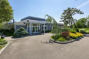 477 Woodscreek Ct, Moriches, NY 11955 - Photo 34