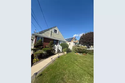 150 Jacob Street E, Elmont, NY 11003 - Photo 2