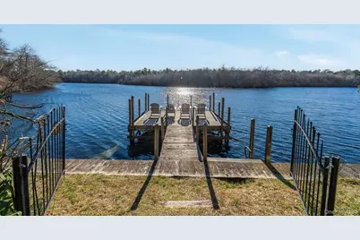 1375 W Main Street, Riverhead, NY 11901 - Photo 40