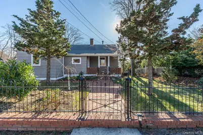 1375 W Main Street, Riverhead, NY 11901 - Photo 2