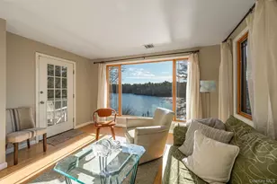 1375 W Main St, Riverhead, NY 11901 - Photo 8