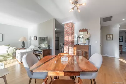 1375 W Main Street, Riverhead, NY 11901 - Photo 10