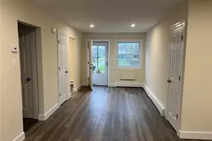 43 Springwood Dr, North Babylon, NY 11703 - Photo 8