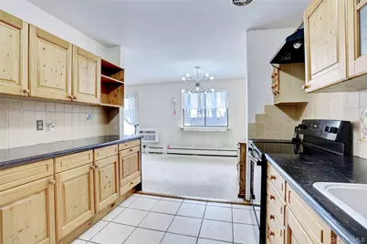 5 Secora Road #F7, Spring Valley, NY 10977 - Photo 4