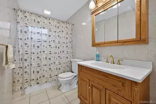 400 Foch Blvd, Mineola, NY 11501 - Photo 12