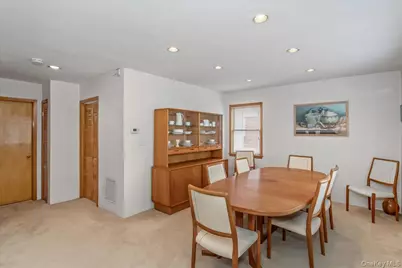175 Primrose Drive, New Hyde Park, NY 11040 - Photo 8