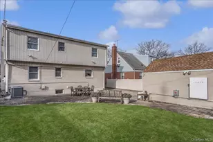 175 Primrose Dr, New Hyde Park, NY 11040 - Photo 26