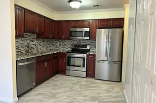 216 Springmeadow Dr, Holbrook, NY 11741 - Photo 2