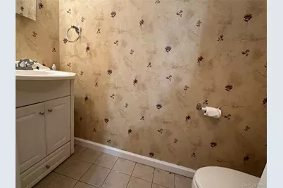 216 Springmeadow Drive #K, Holbrook, NY 11741 - Photo 4