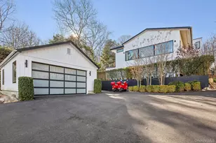 33 Oyster Pond Ln, East Hampton, NY 11937 - Photo 4