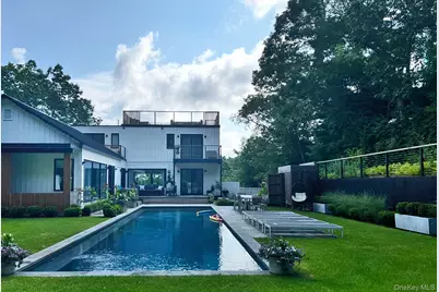 33 Oyster Pond Lane, East Hampton, NY 11937 - Photo 1