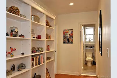 50 N Broadway #6L, White Plains, NY 10603 - Photo 10