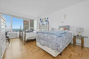 166-25 Powells Cove Blvd, Whitestone, NY 11357 - Photo 12