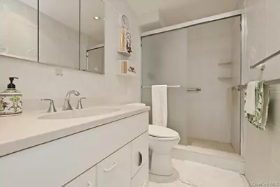 166-25 Powells Cove Boulevard #18G, Whitestone, NY 11357 - Photo 16