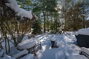 4 Chelsea Dr, Smithtown, NY 11787 - Photo 26