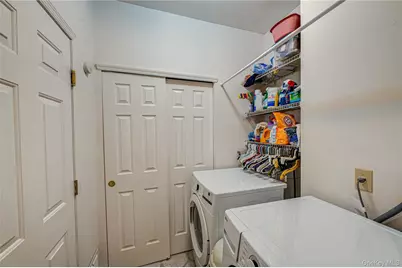 4 Chelsea Drive, Smithtown, NY 11787 - Photo 14