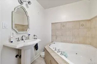 136 Linden St, Woodmere, NY 11598 - Photo 16