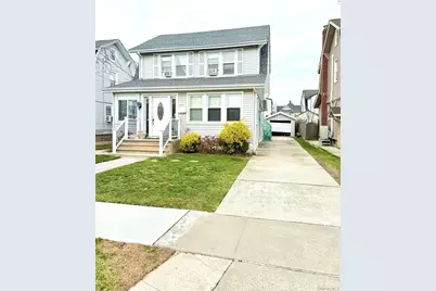 49 Malden Avenue, Lynbrook, NY 11563 - Photo 2