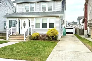 49 Malden Ave, Lynbrook, NY 11563 - Photo 2