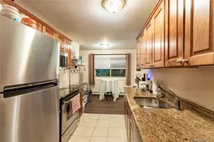 2449 F Union Blvd, Islip, NY 11751 - Photo 18