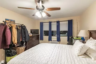 2449 F Union Boulevard #9B, Islip, NY 11751 - Photo 14