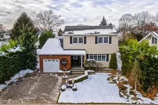 90 Pacific St, Massapequa Park, NY 11762 - Photo 40