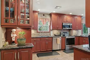 90 Pacific St, Massapequa Park, NY 11762 - Photo 22