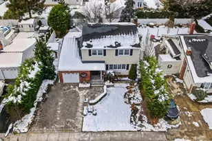 90 Pacific St, Massapequa Park, NY 11762 - Photo 34