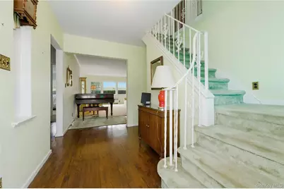 66 Woods Avenue, Malverne, NY 11565 - Photo 2