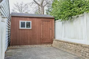 902 Linden Ave, Westbury, NY 11590 - Photo 34