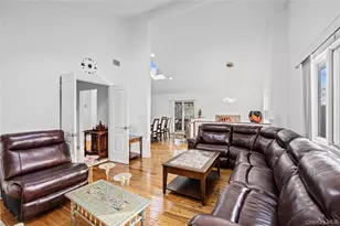 902 Linden Ave, Westbury, NY 11590 - Photo 6