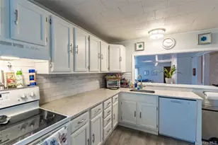 7 Lico Pl, Babylon, NY 11702 - Photo 8